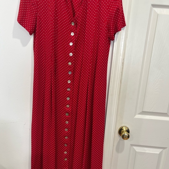 Jessica Howard red dress size 10P
F-17 - Picture 2 of 7